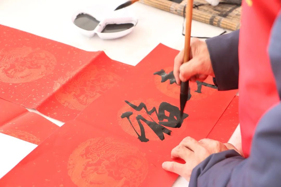 【网络中国节&middot;春节】&ldquo;我们的节日&bull;春节&rdquo;春联进万家