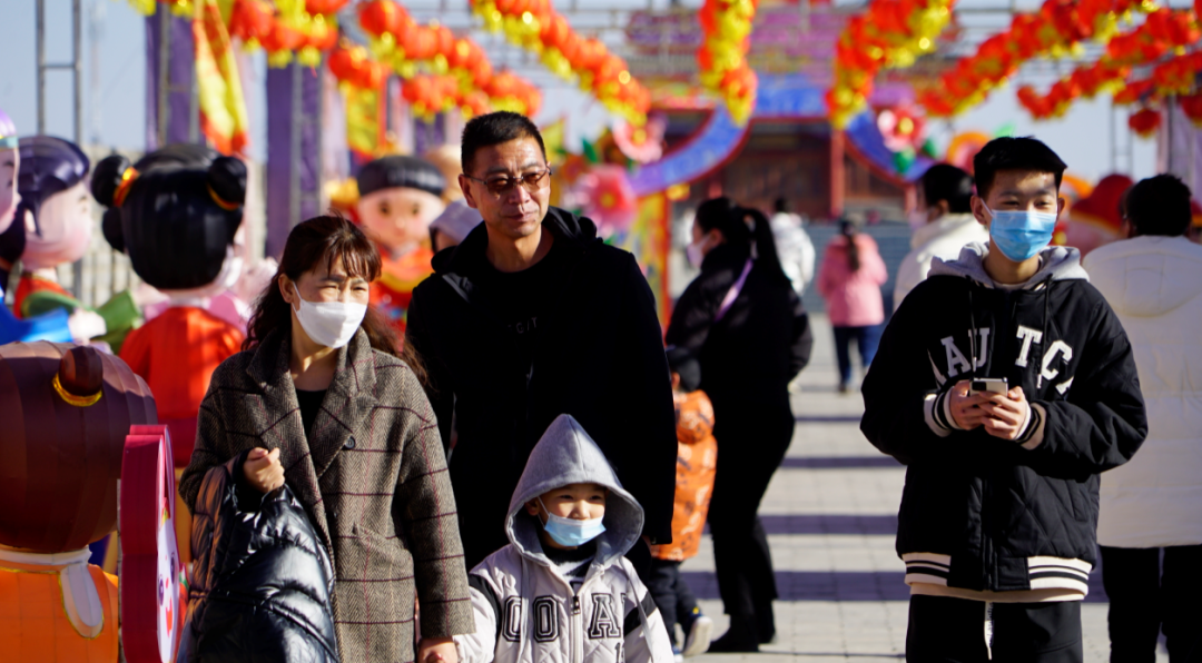 花灯、游九曲、猜灯谜、扭秧歌、品美食，盐池多彩民俗庆元宵