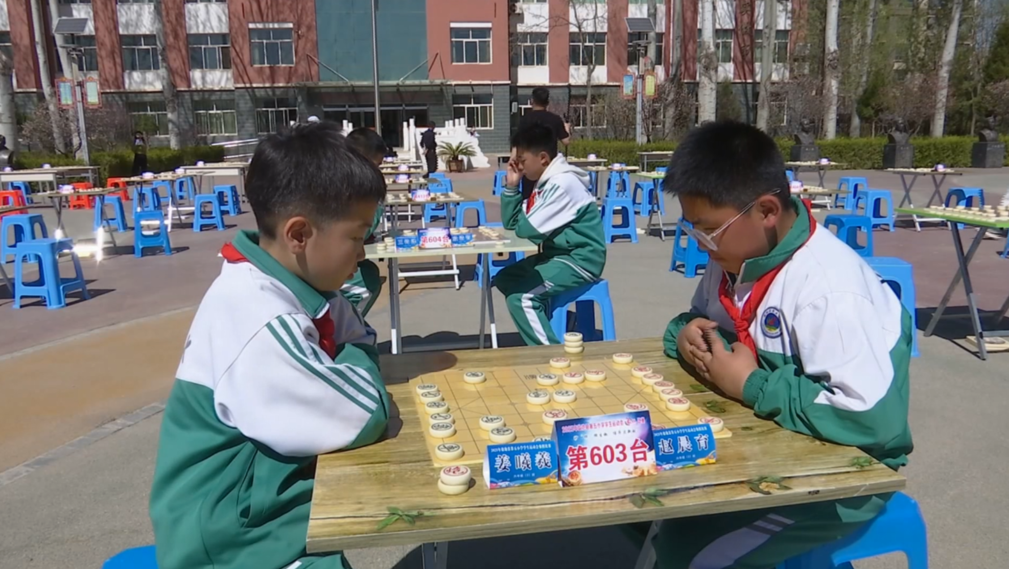 县五小举办第二届象棋联赛