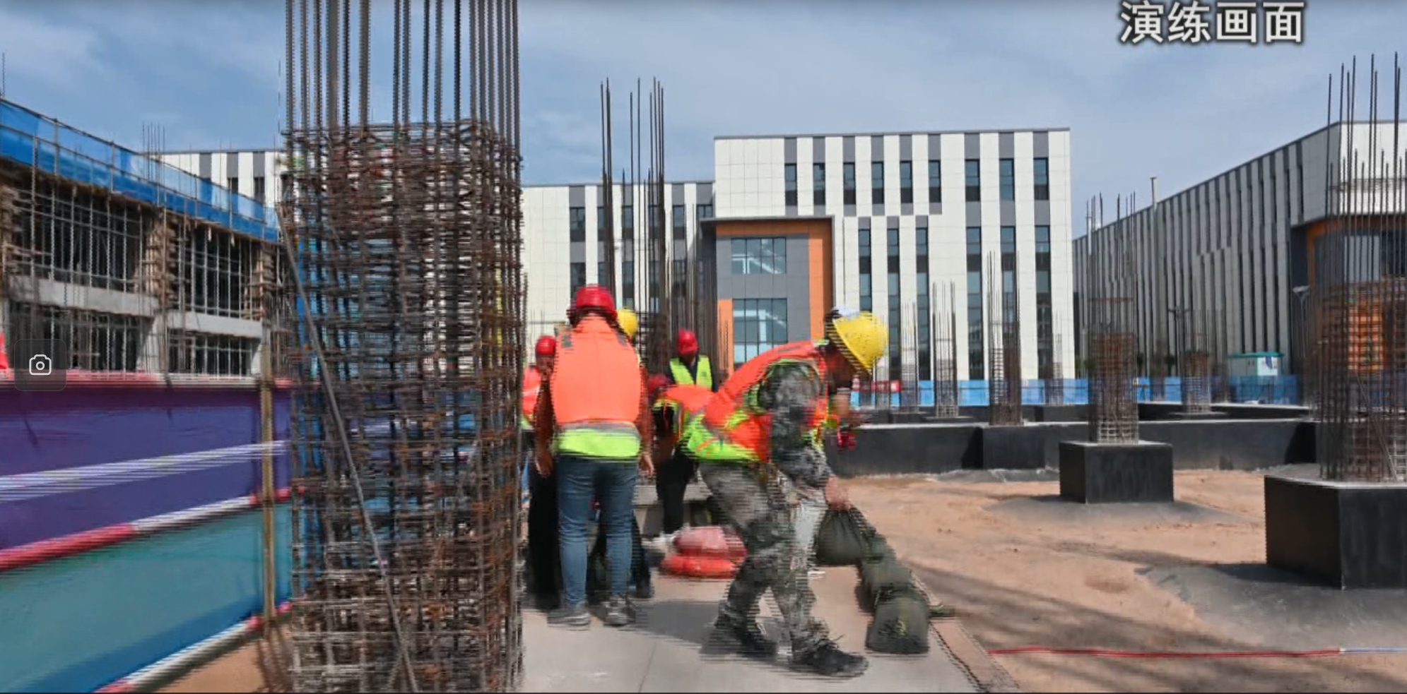 新经济产业园防汛演练筑牢安全堤坝