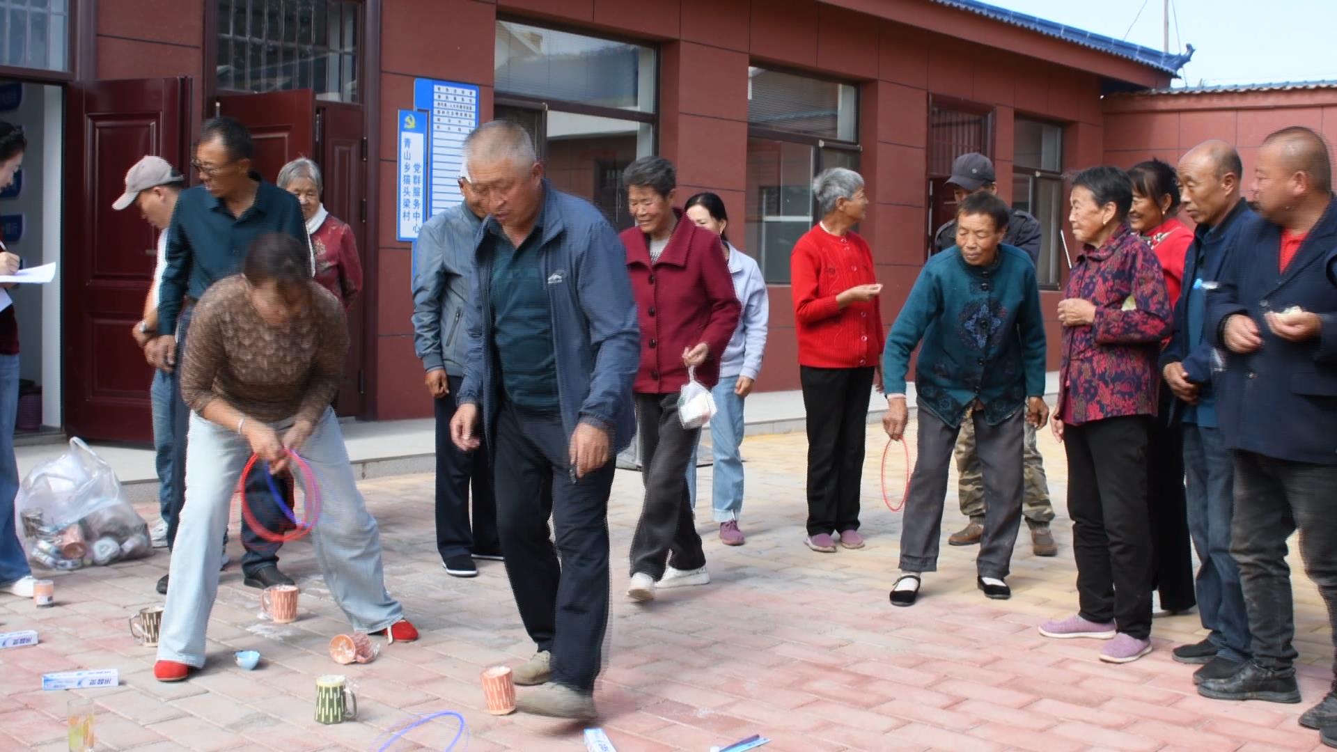 青山乡举办“尊崇英雄·共庆华诞--军民同心筑梦新时代”主题活动