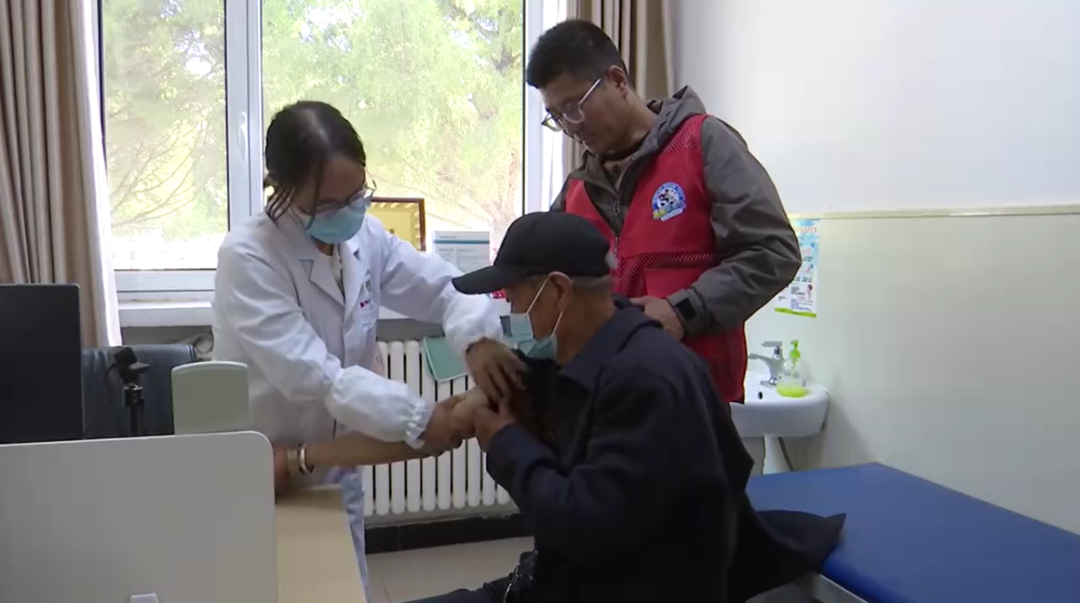 芙蓉社区：暖心服务在身边 “芙融管家”服务队启动