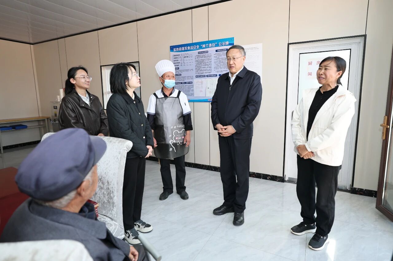 李邑飞在吴忠市和宁东基地宣讲调研时强调 坚定自觉用党的二十届四中全会精神统一思想行动 全力以赴精耕细作抓经济惠民生优生态保安全