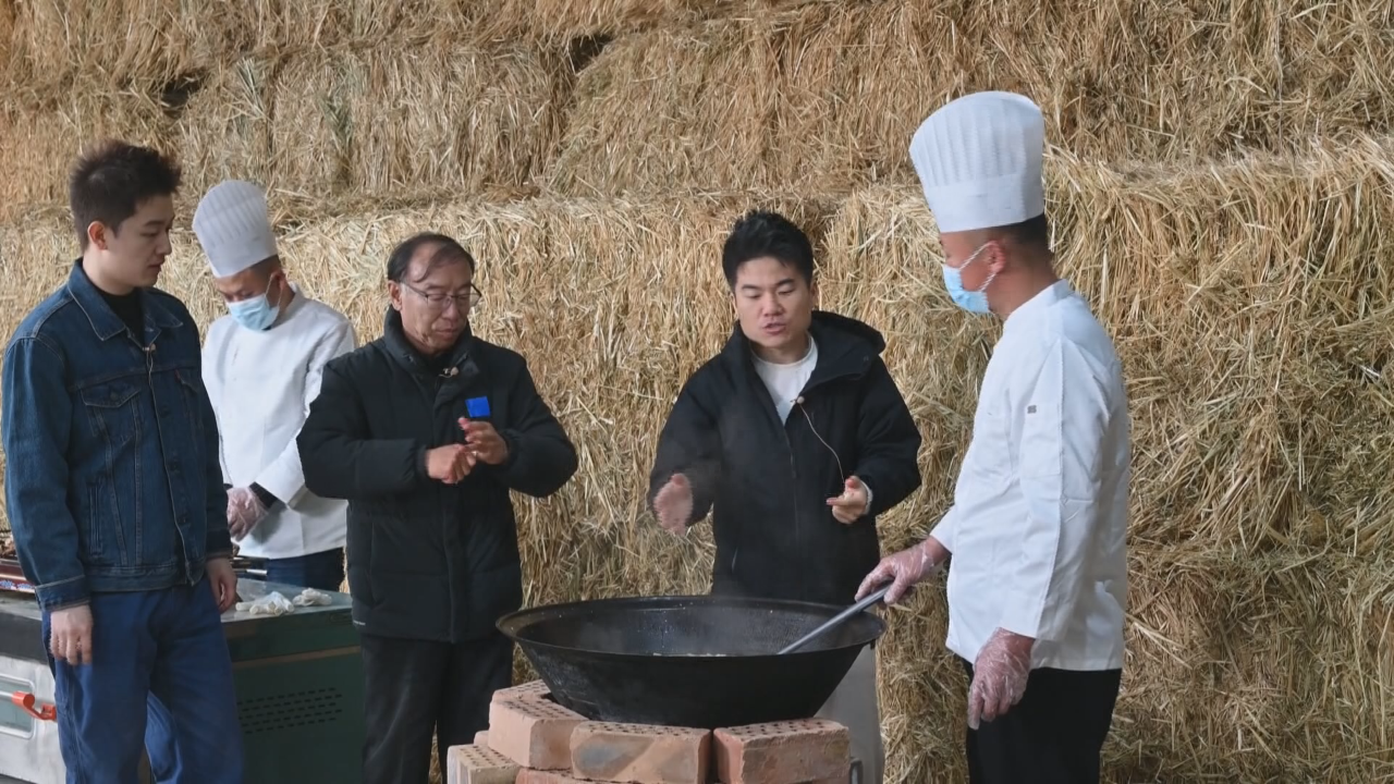 奋力实现全年发展目标“百日攻坚战” | 盐池滩羊借力“与辉同行”直播间火爆出圈