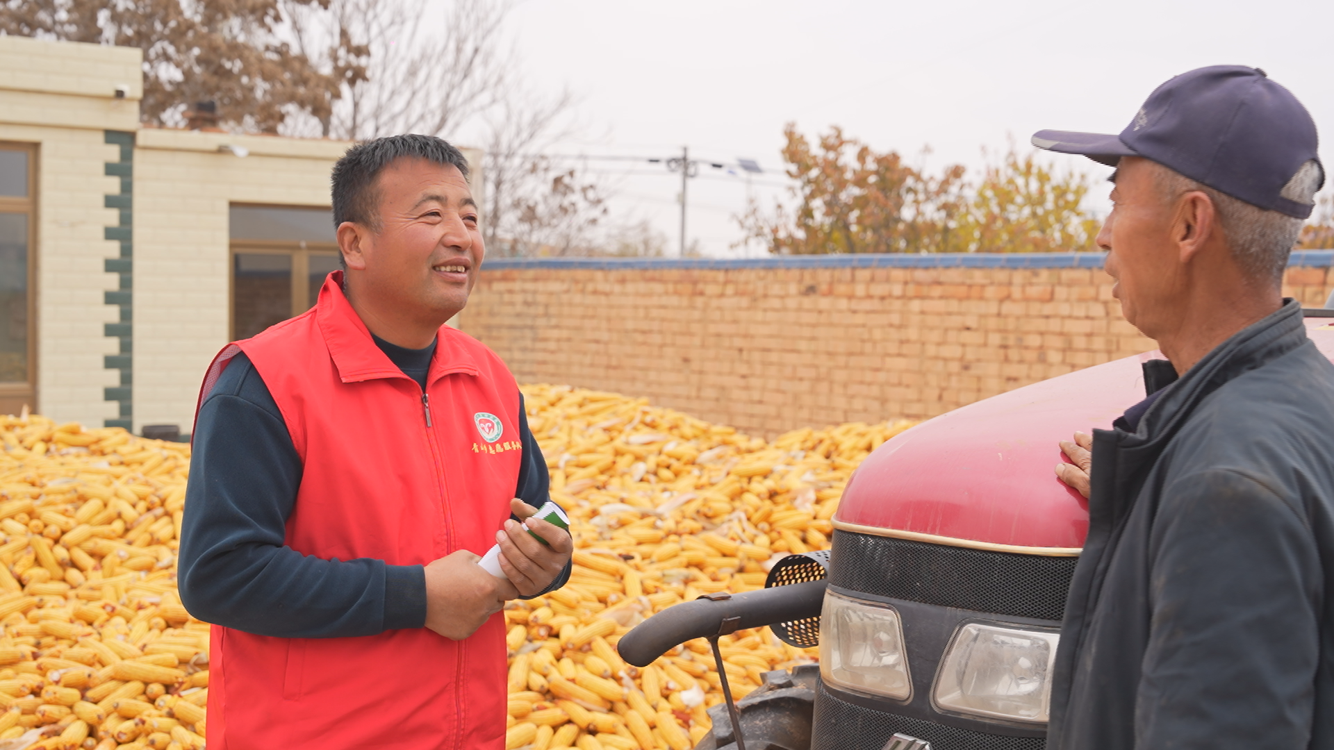 我和我的村 | 卢根：扎根乡土谋振兴 实干担当惠民生